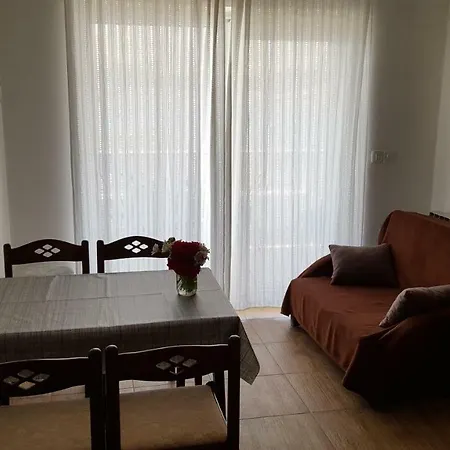 Apartment Kricin 1 Baška